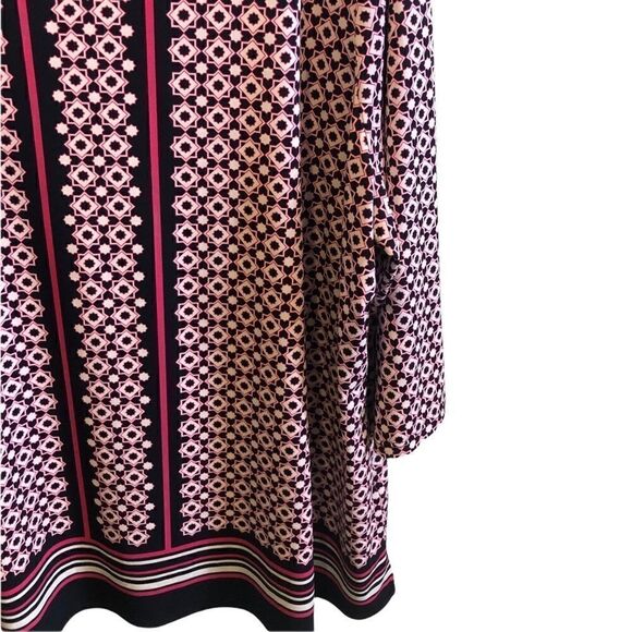 Croft & Barrow 3/4 length sleeve pink, black and white tunic - Picture 3 of 8